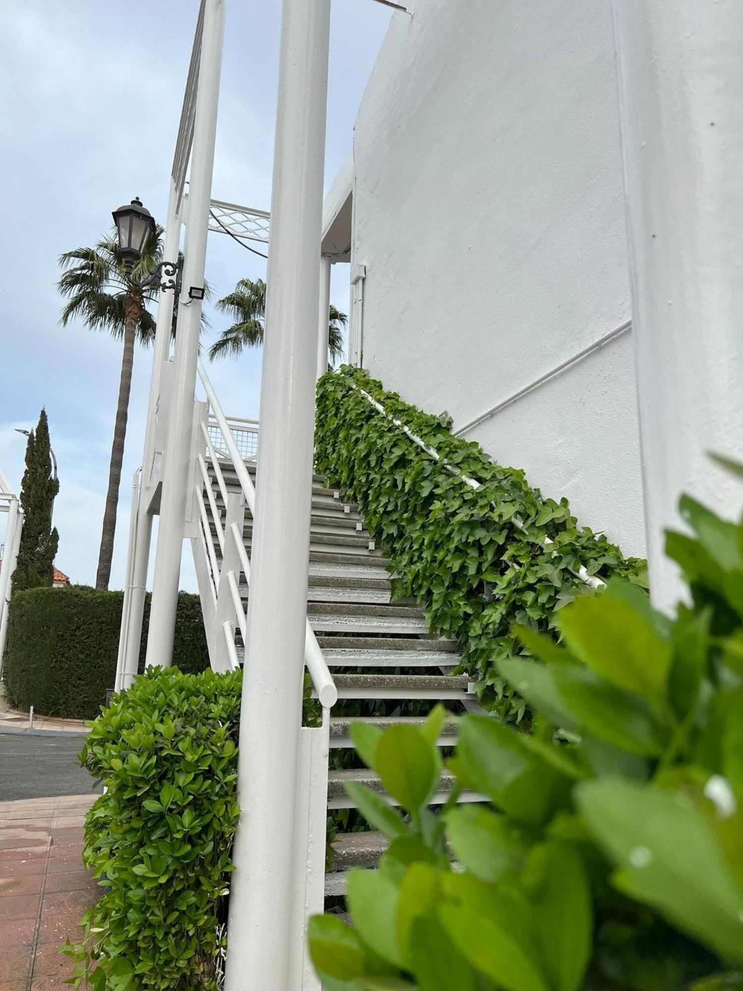 Hospedium Hotel Blu Torre De Sevilla Torre de la Reina Exterior photo